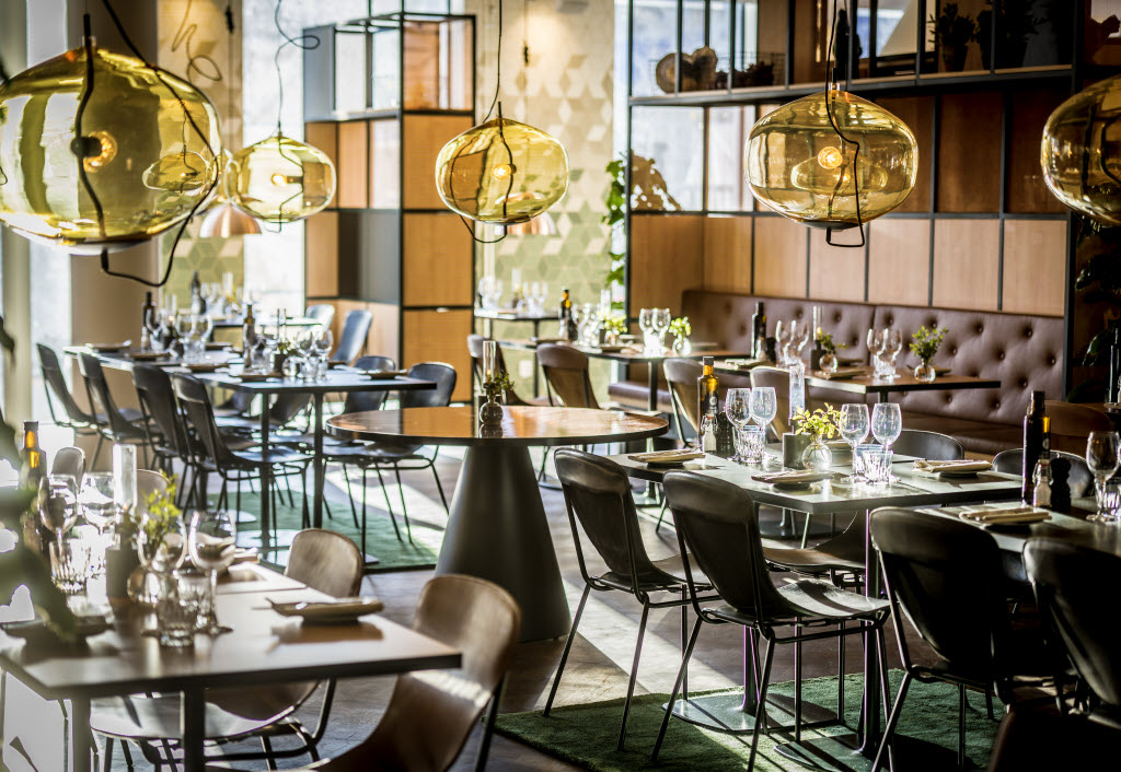 Photo by: Karl Gabor Dining room, the Market